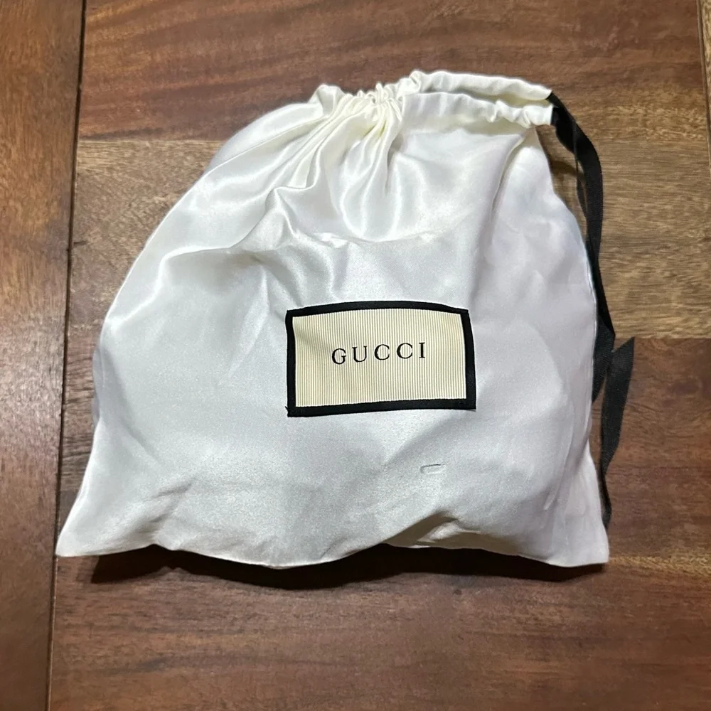 Gucci GG Velvet Headband - Picture 14 of 16